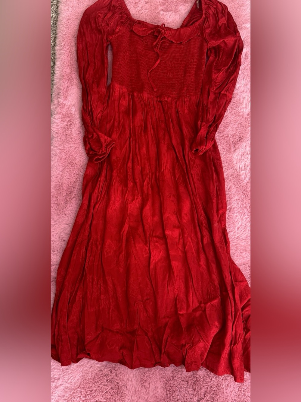 Red Long Sleeve Satin Maxi dress🌹